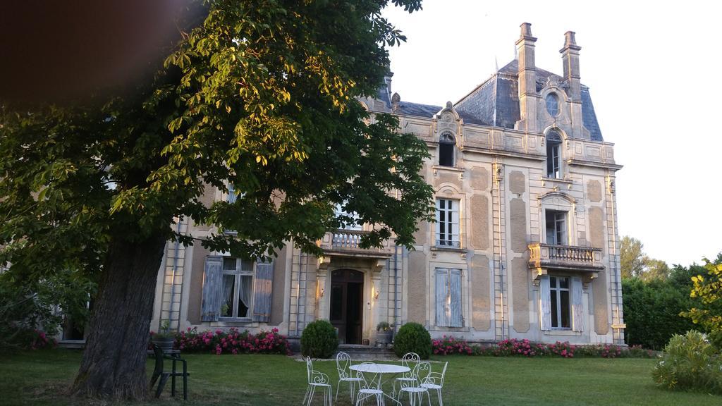 Chambres & Studios Château Saint Vincent Bazas Exterior foto